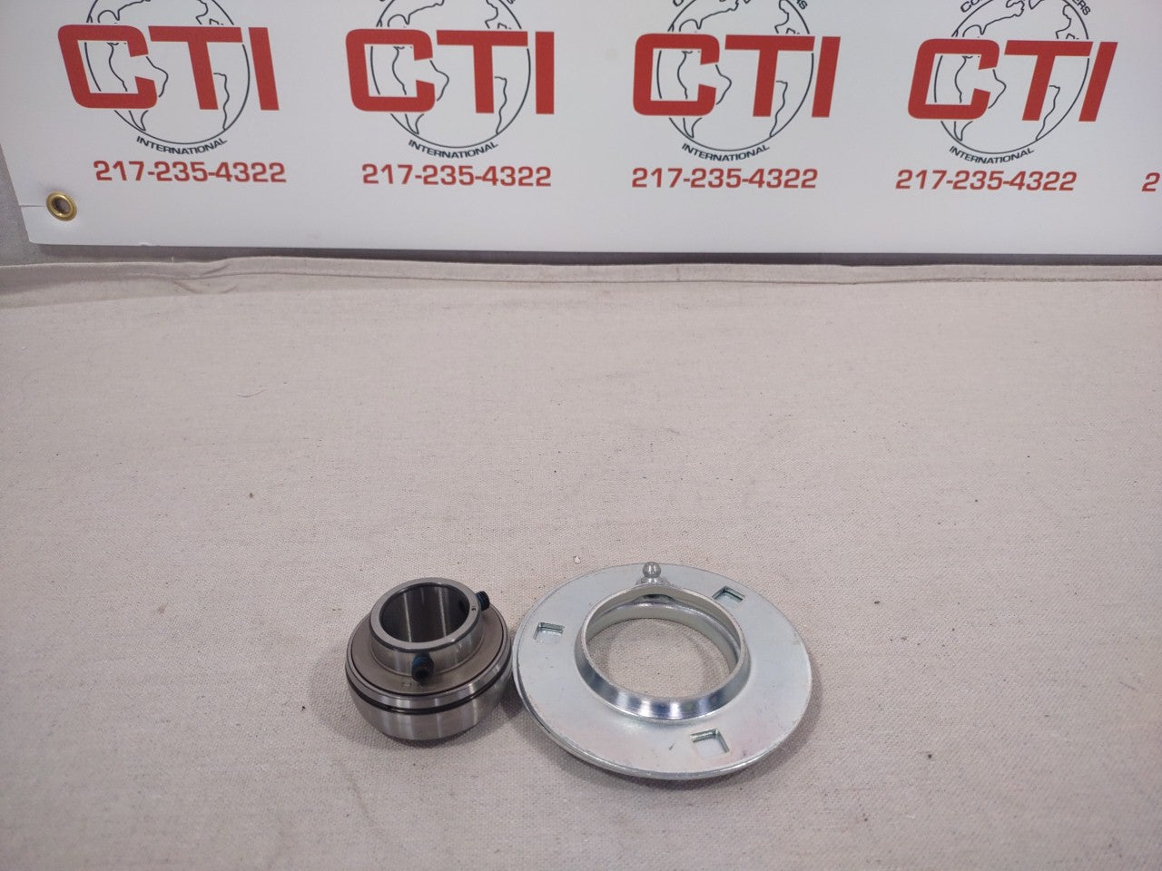 1” Flange Bearing For Eliminator 224, Clipper M-2B & Clipper Hoppers