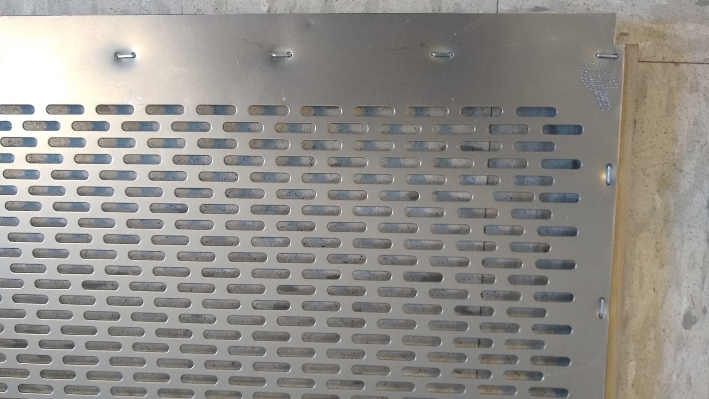 Clipper M2B & Eliminator screen - 24.5" x 22.25" with CROSS SLOTTED holes