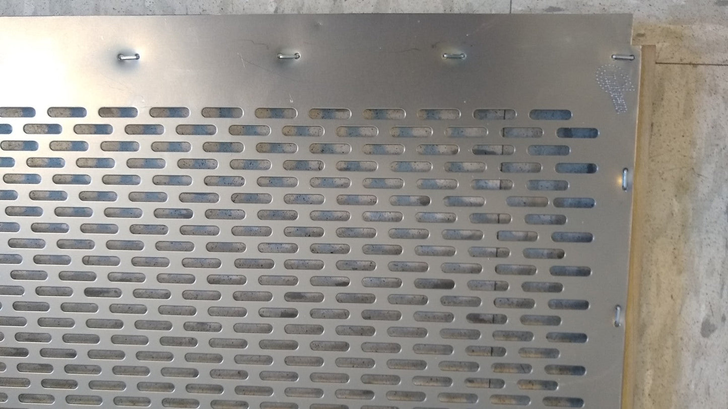 Clipper 7 series screen -34" x 42" with CROSS SLOTTED holes
