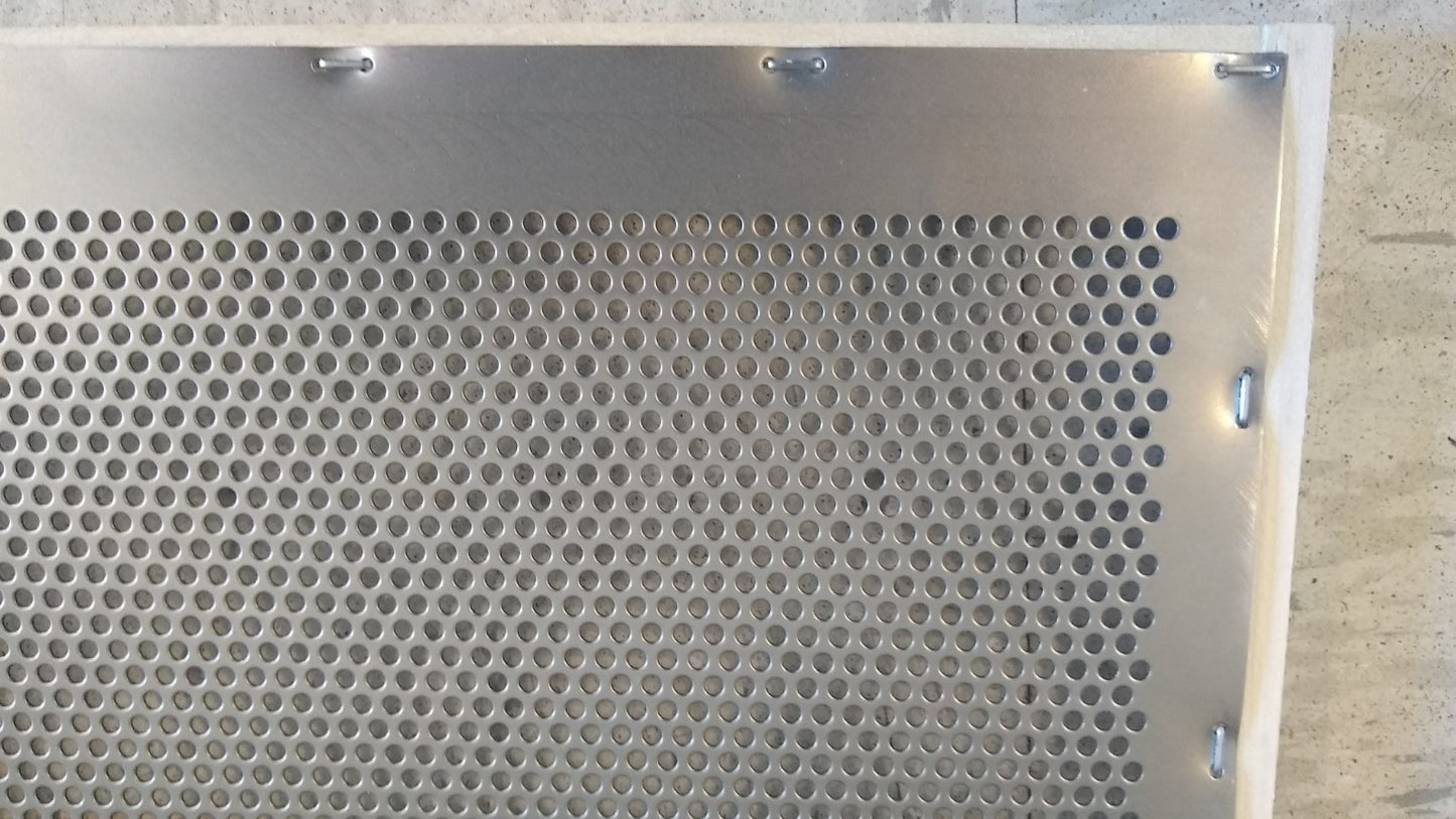Clipper M2B & Eliminator screen - 24.5" x 22.25" with ROUND holes